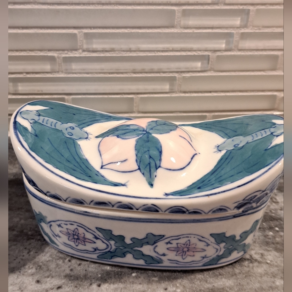 Hen On Nest Blue and Trinket Box.  White, Pink & Blue. Ceramic Handpainted - Picture 6 of 8